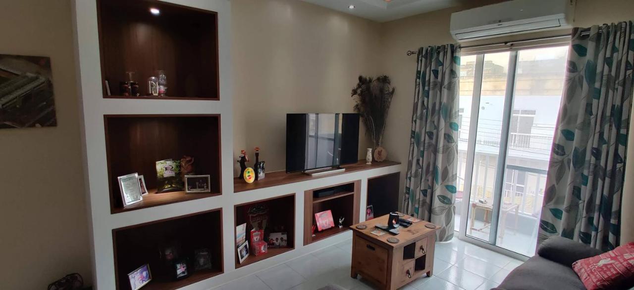 Very Bright Well Kept Apartment มาร์ซาสคาลา ภายนอก รูปภาพ